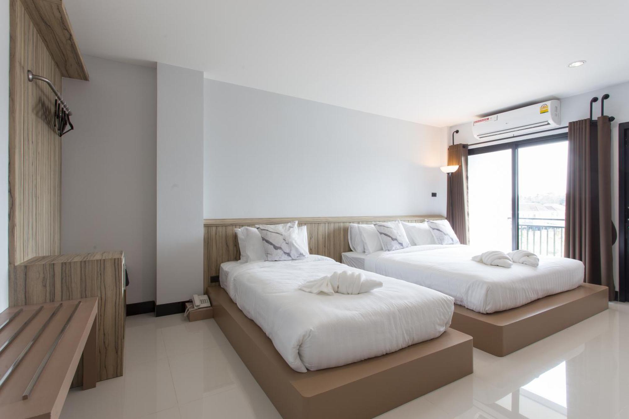 Well Timed Hotel Krabi town Rom bilde
